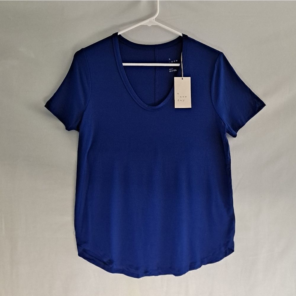 a new day Short Sleeve Tee Blue Various